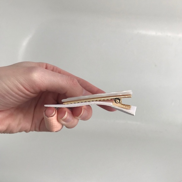 Free People Acrylic Clips-never worn - Picture 4 of 4